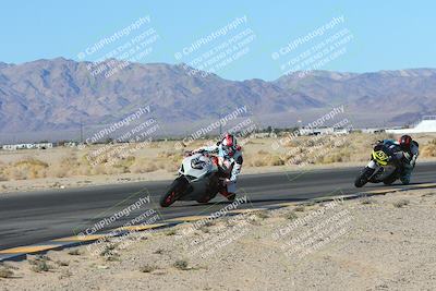 media/Jan-10-2025-CVMA Friday Practice (Fri) [[489e0da257]]/Group 4 and Trackday/Session 2 (Turn 4 Inside)/